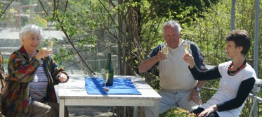 Gemütliches Beisammensein auf der Nebenterrasse